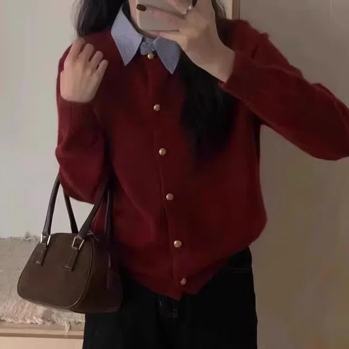 เสื้อคาร์ดิแกนถักแบบเปิด ทรงเข้ารูป ไซส์เล็ก แต่งปกเสื้อเชิ้ตสีเทา ตัดต่อแบบสองชิ้นในตัวเดียว