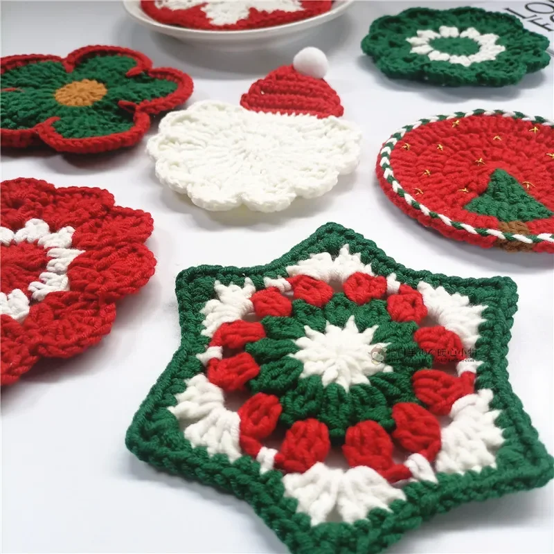 Hand-woven Christmas coaster, hand hook wool insulation pad, Nordic atmosphere, holiday decoration finished product