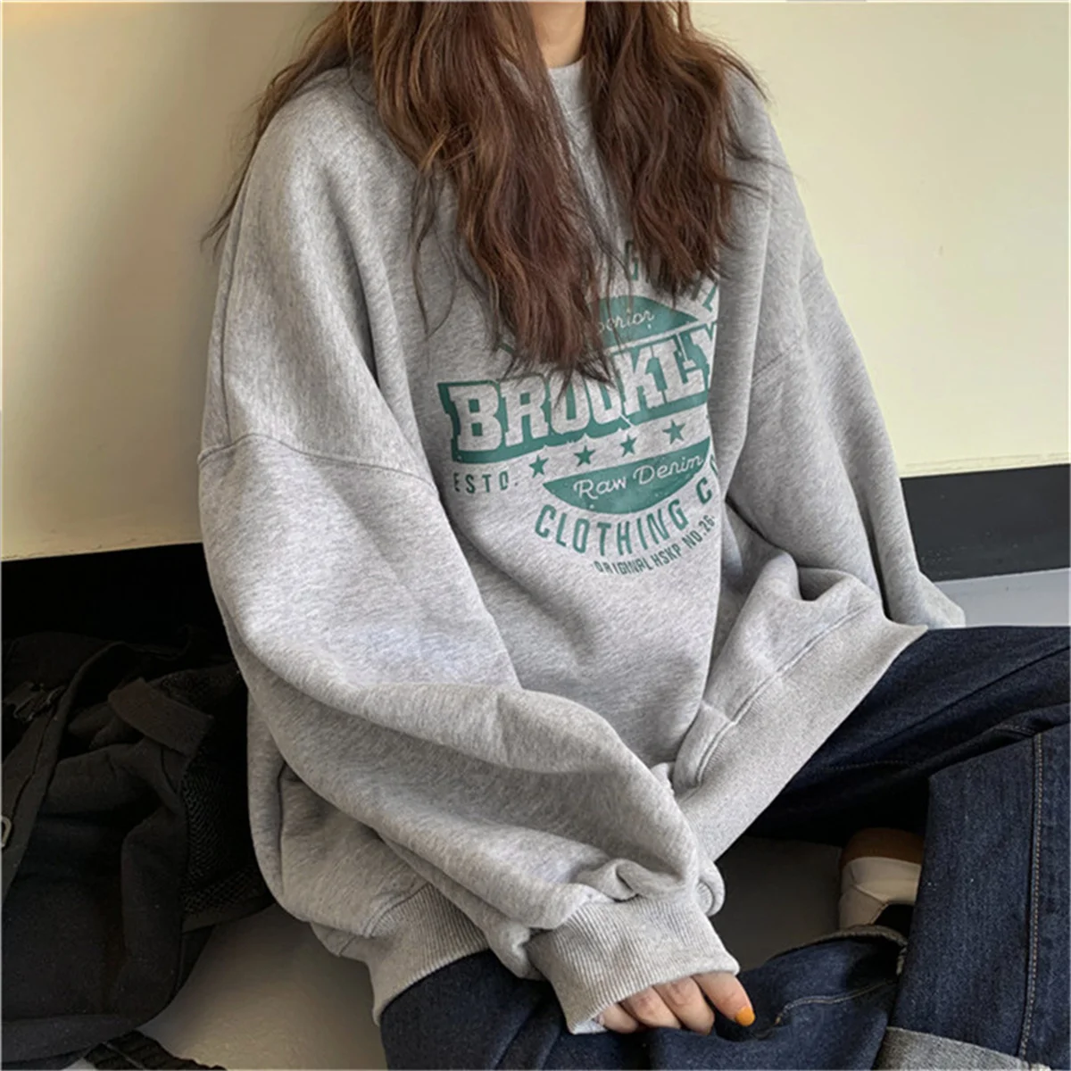 Harajuku grigio felpe donna Hip Hop lettera stampa felpe oversize allentato girocollo Pullover top coreano Streetwear 2024 nuovo