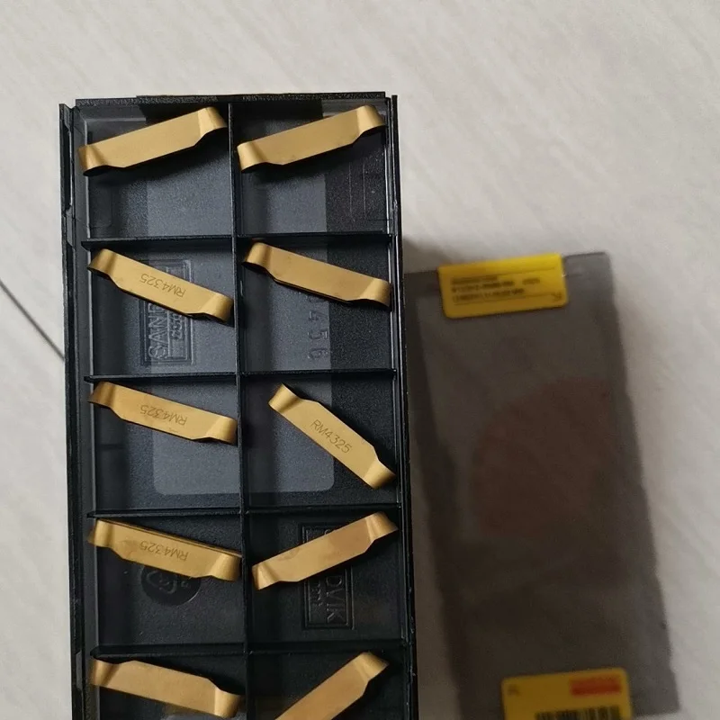 

Hard alloy cutting blades N123H2-0500-RM 4325