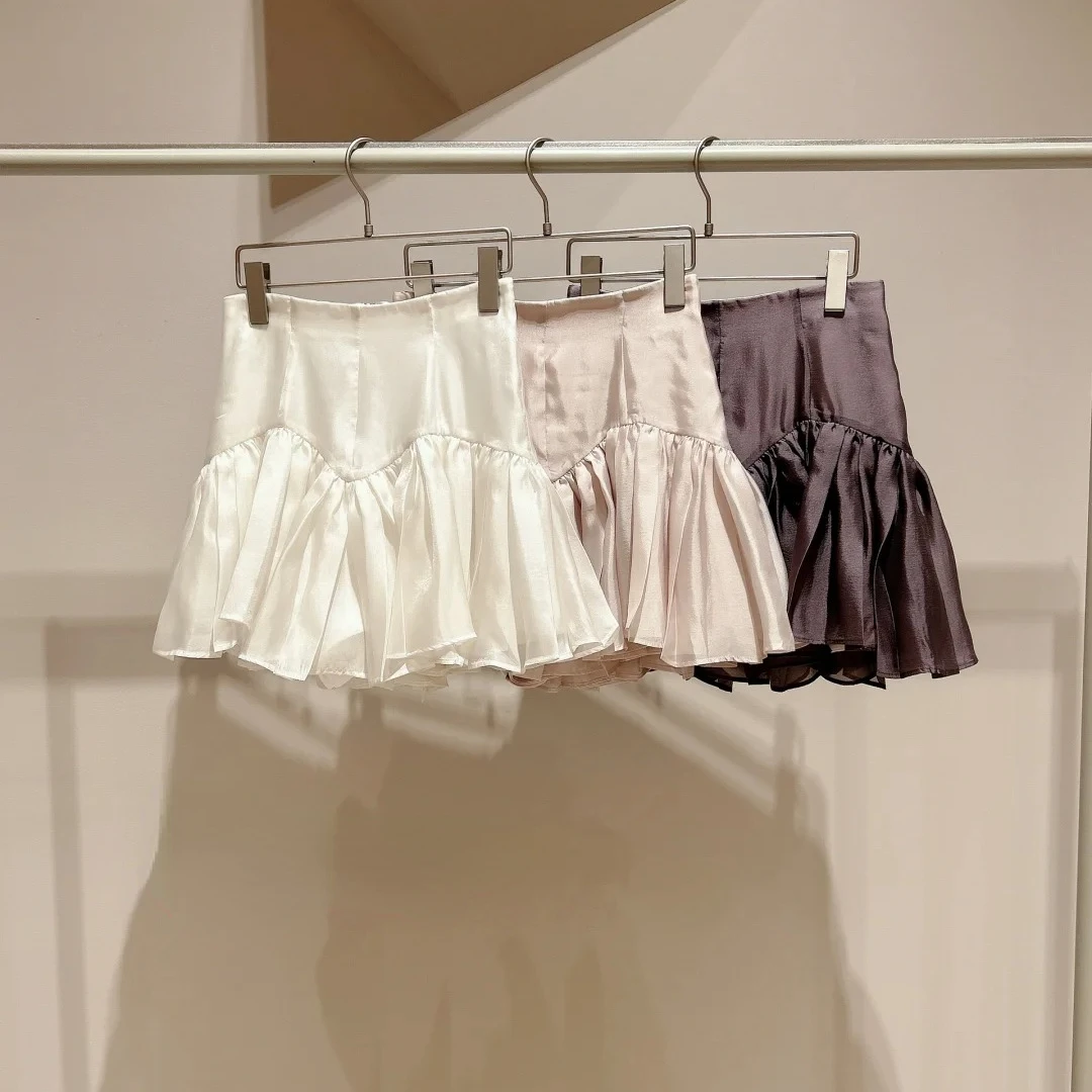 Kuzuwata Spring New High Waist A-line Solid Skirt Elegant Patchwork Pleated Fungus Short Japan All-match Moda Temperament Shorts