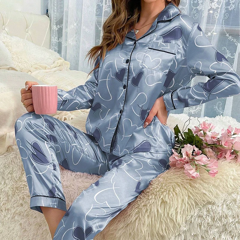 

Lovely Heart Print Silk Pajama Set Long-Sleeve Lapel Top And Pants Chest Pocket Design Soft Textured Autumn's Sleepwear Homewear
