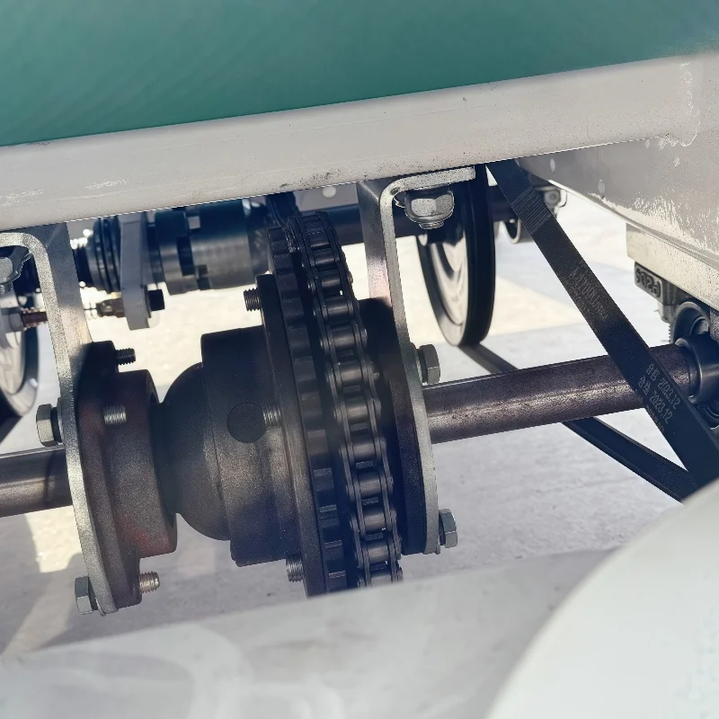 Spalmatore di sale per autostrada realizzato in Cina Spalmatore di mangime a doppio disco semovente per fattoria Spalmatore di fertilizzante semovente agricolo