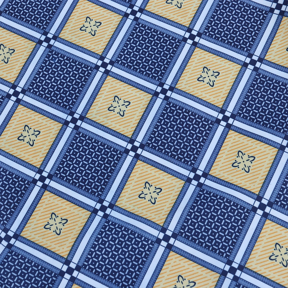 

Waterproof Clothing Protector Bib for Adults Flower Plaid Design Health Recovery Messy Meals Easy Clean Absorbent Stain