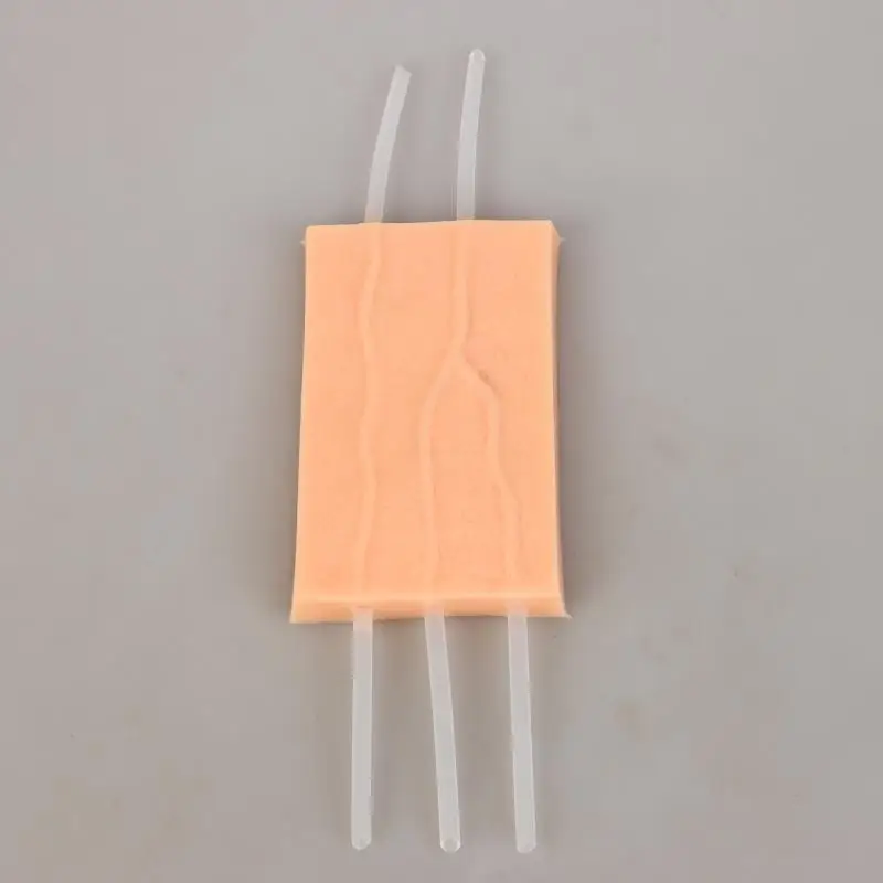 وسادة ممارسة حقن السيليكون لطلاب المطب والممرضات طقم استعادة الدم مع نموذج تدريب ثقب لتجميع الدم