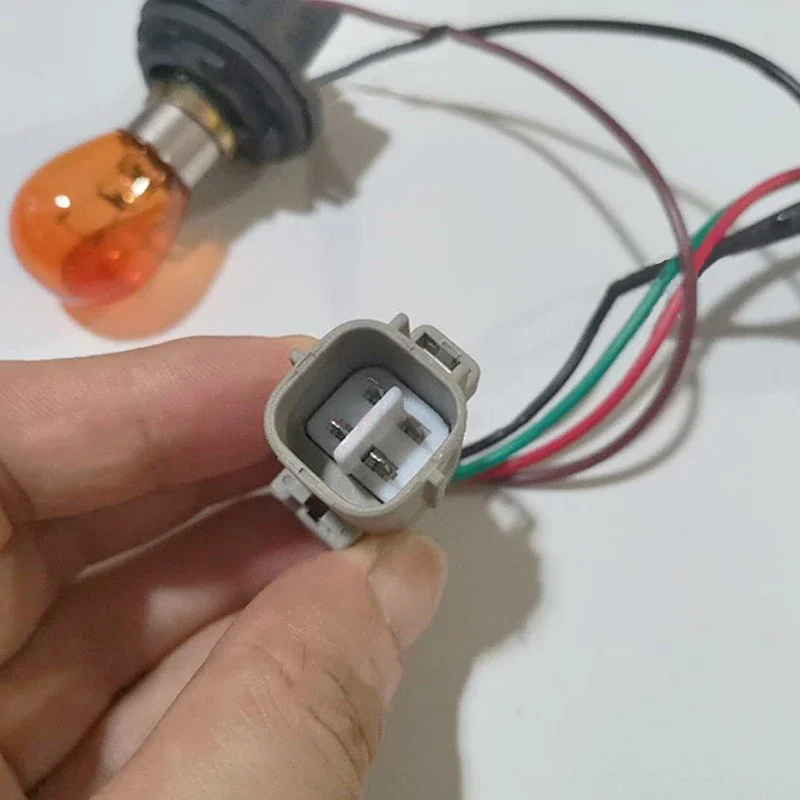 Para mitsubishi pajero v73 v77 barra traseira lâmpada cablagem soquete amortecedor traseiro lâmpada plugues