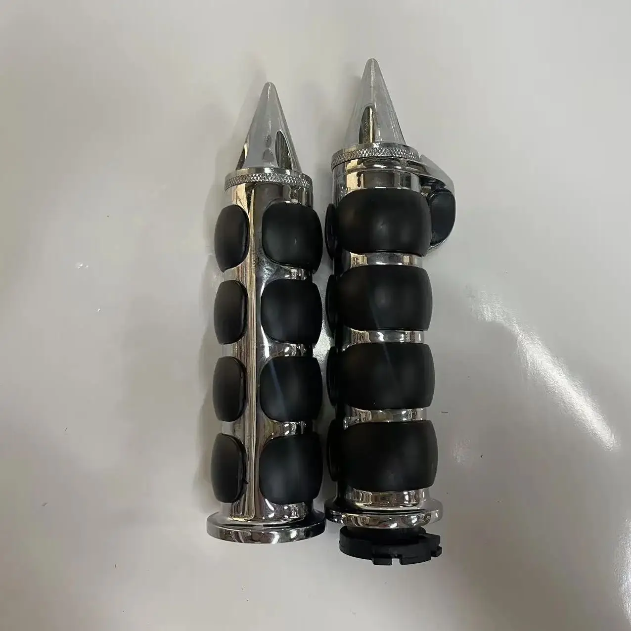 

Motorcycle Handlebars Hand Grips 1" 7/8'Accessories Rubber Handle Bar Throttle Non-slip for Harley Honda Yamaha Suzuki Kawasaki