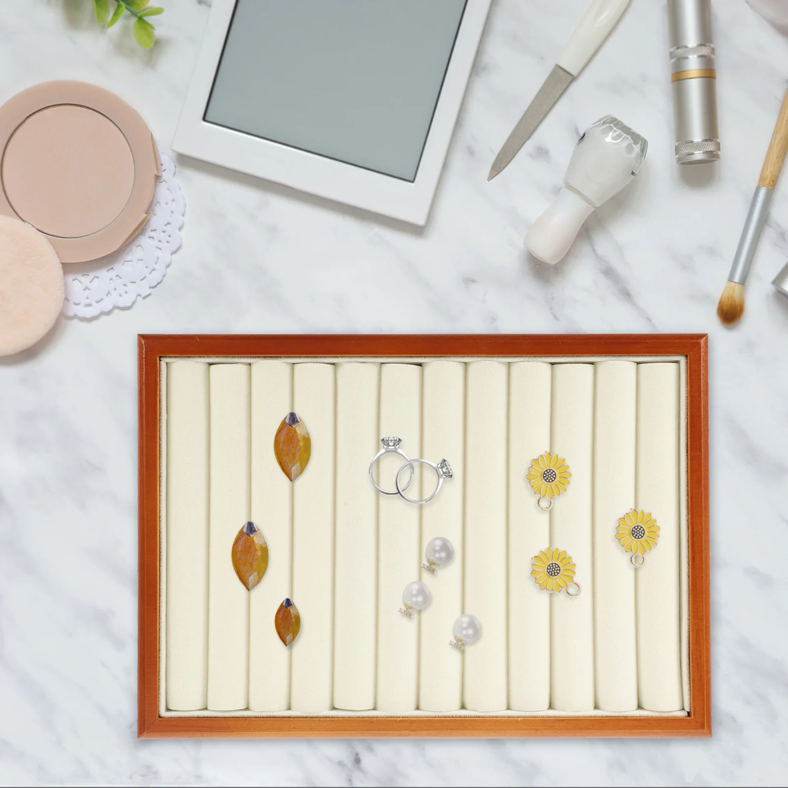 

Деревянный поднос для украшений в винтажном стиле, с подкладкой, для хранения и демонстрации колец, ожерелий, серег, косметики, мелочей, декора для дома