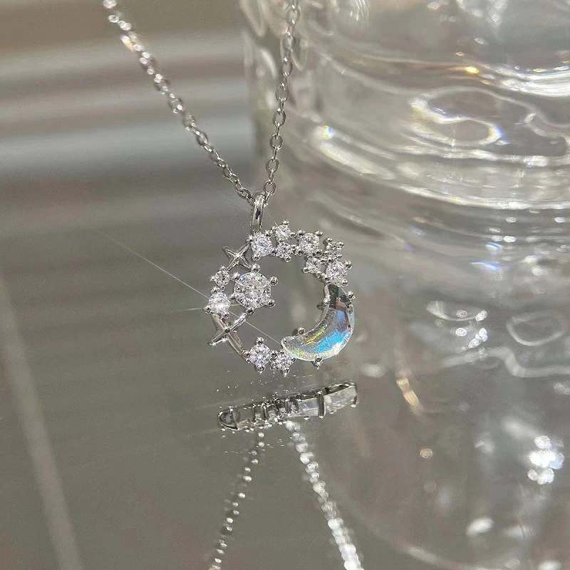 Fashion Shiny Star Moon Pendant Necklace For Women Simple Silver Color Zircon Clavicle Chain Necklace Party Jewelry Gifts
