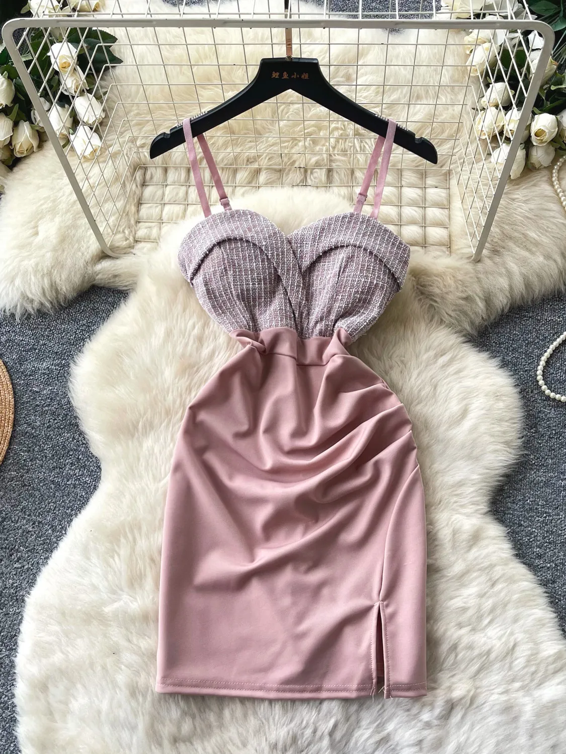 Foamlina Chic Tweed Patchwork Minikleid Damen Sexy Spaghetti-Träger Ärmellos Hohe Taille Plissiert Schlitz Bodycon Party Club Kleid