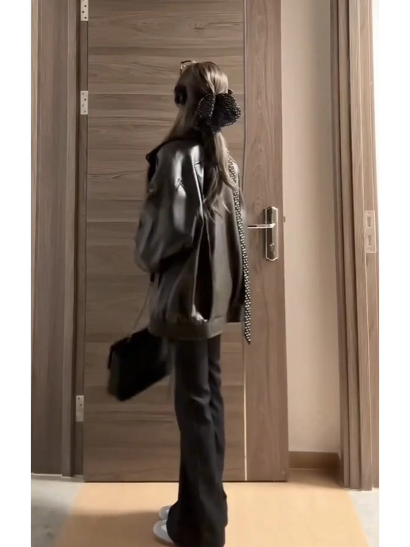 Jaqueta de Couro Browan Fena 2025 Primavera Outono Nova Estilo Motocicta Americana Solta Sensação de Alta Qualidade Ja...