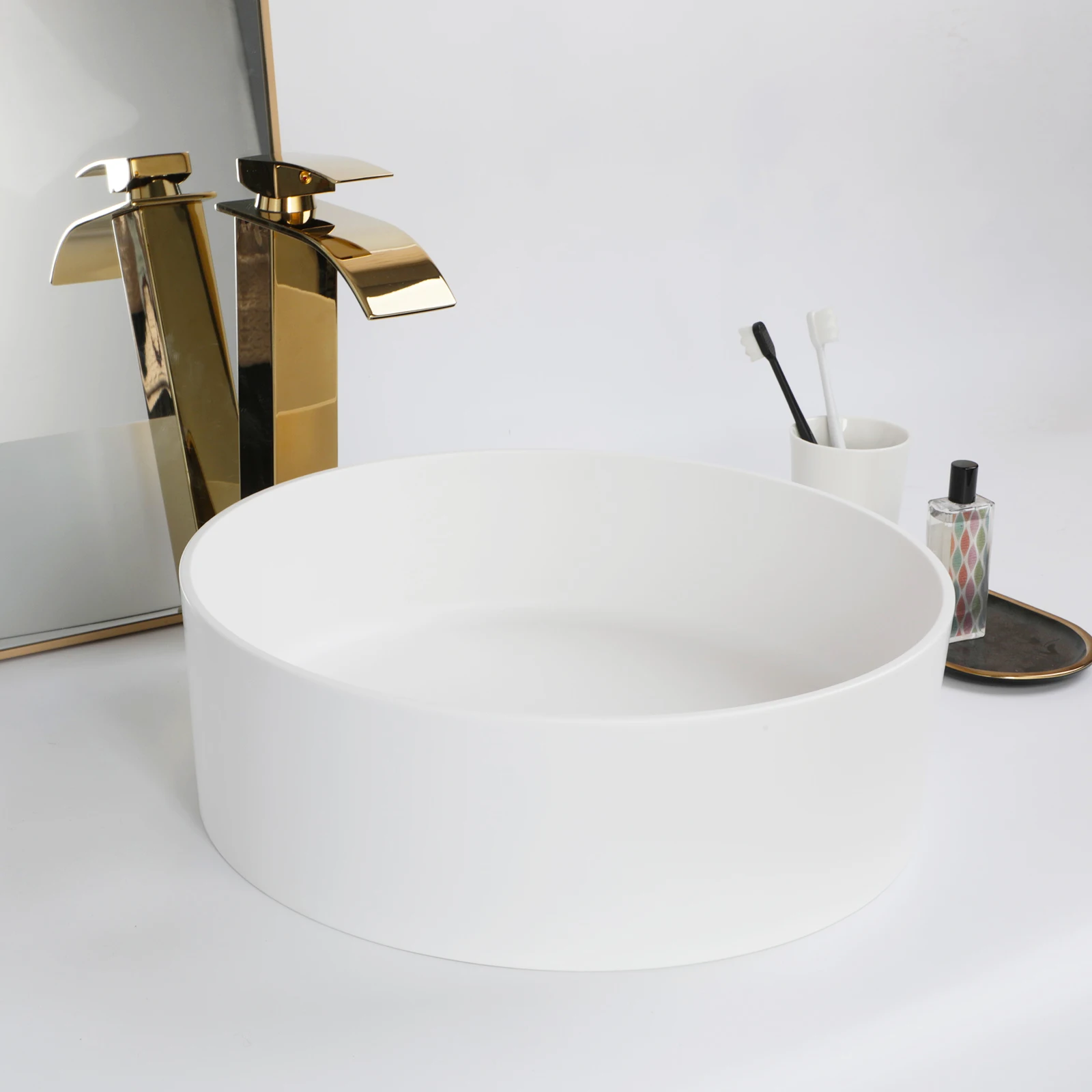 KEMAIDI Bathroom Basin Sink Set Ceramic White Vessel Vanity Sink Shiny Gold Soild Brass Two Hole Single Handle Faucet Mixer