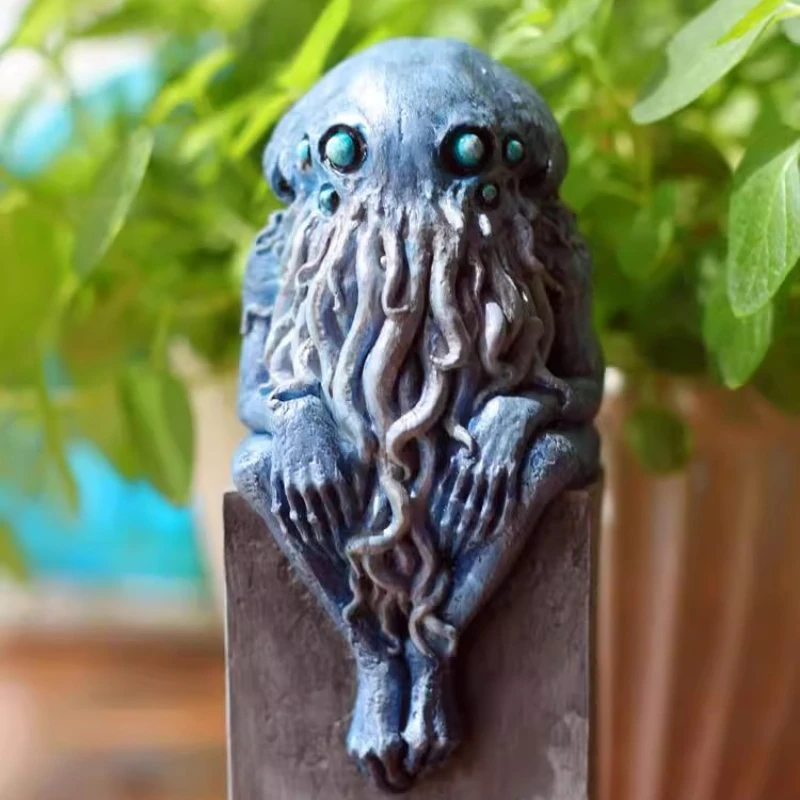

Thinker Garage Resin Figure Model Movie Cthulhu Mythos Statue Cthulhu Room Desk Decoration Gifts for Kids Toy