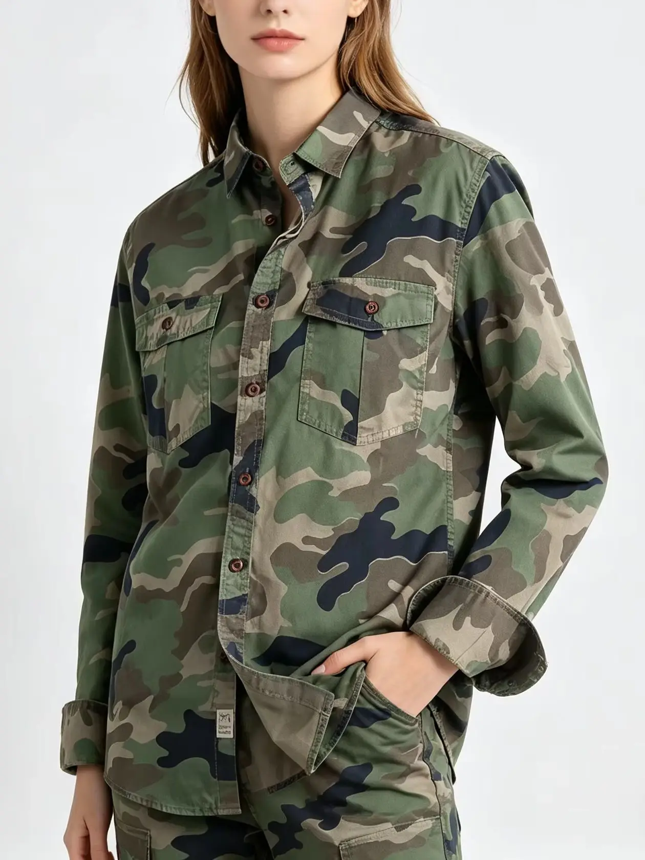 

Женская зеленая камуфляжная рубашка с длинным рукавом и воротником, модная, в стиле 2000-х, для активного отдыха, повседневная, ретро 90-х, верхняя одежда, рабочая одежда, новинка 2026 года