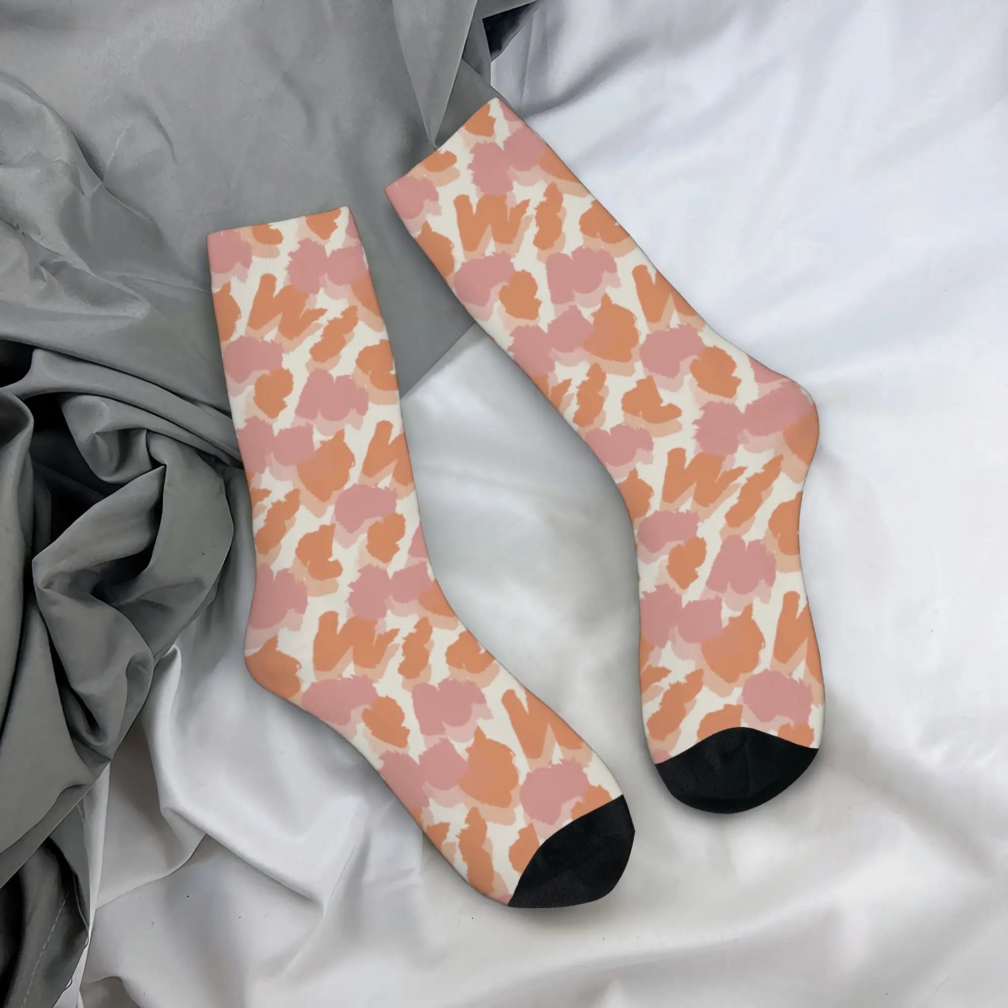 

Winter Warm Casual Women Men Pink Leopard Print Socks Breathable Soccer Socks