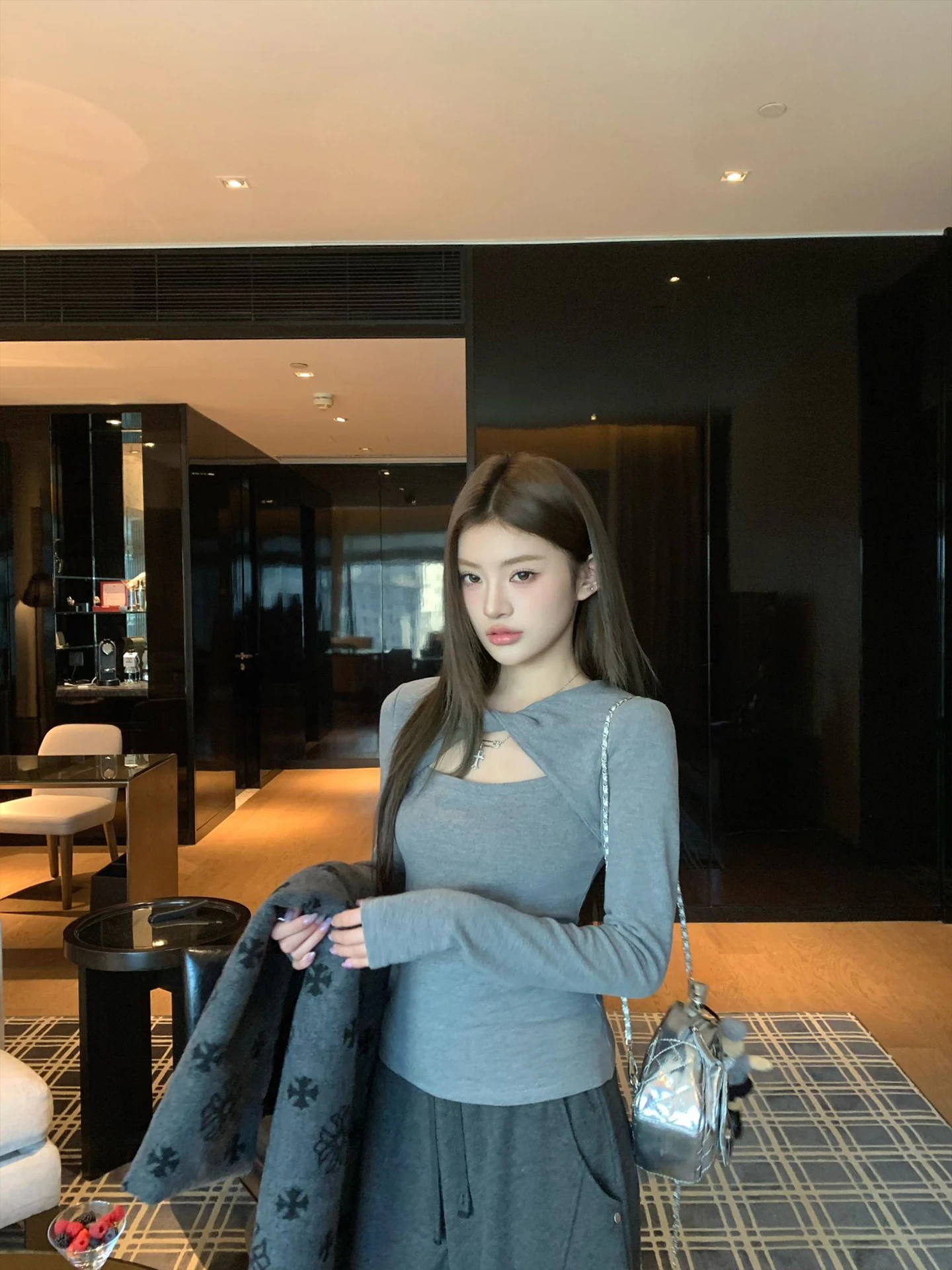 

iTookgiii Sweet Heart Mechanism Hollow out Long Sve Women's Fitted T-irt Base irt Casual Sle round Ne Top