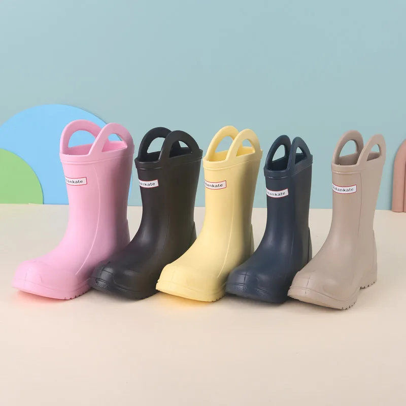 New Kids Lightweight Non-slip Rain Boots Mid-calf Handles Boy Girl Soft-soled Outdoor Water Shoes Children Rain Boots Preschool