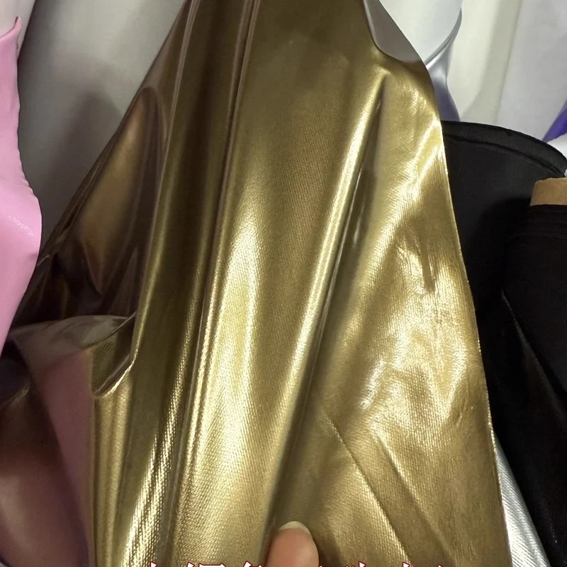 Tela de cuero PU con acabado de espejo de Color sólido suave, superficie brillante para diseño de disfraz, ropa de escenario de baile, accesorios decorativos DIY