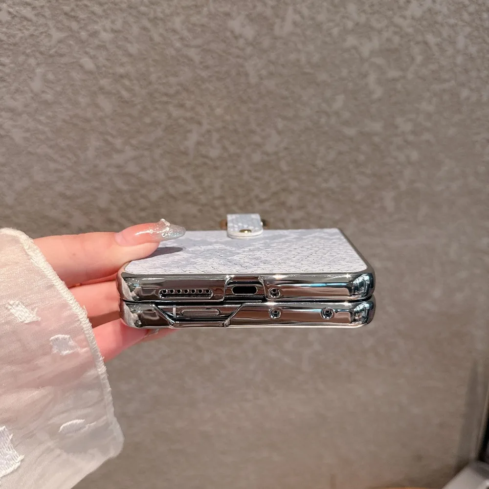 حافظة فاخرة بنمط الأفعى لهاتف سامسونج جالاكسي Z فليب 3/4/5/6/7. غطاء مقاوم للصدمات لكامل الجسم مع حزام يد قابل للفصل، عصري. #5