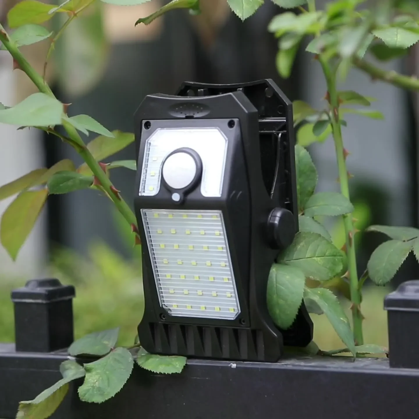 

Garden Light Clip Type Solar Lamps Outdoor Road Motion Sensor Waterproof Lighting for Household Outdoor Gardening Decoration