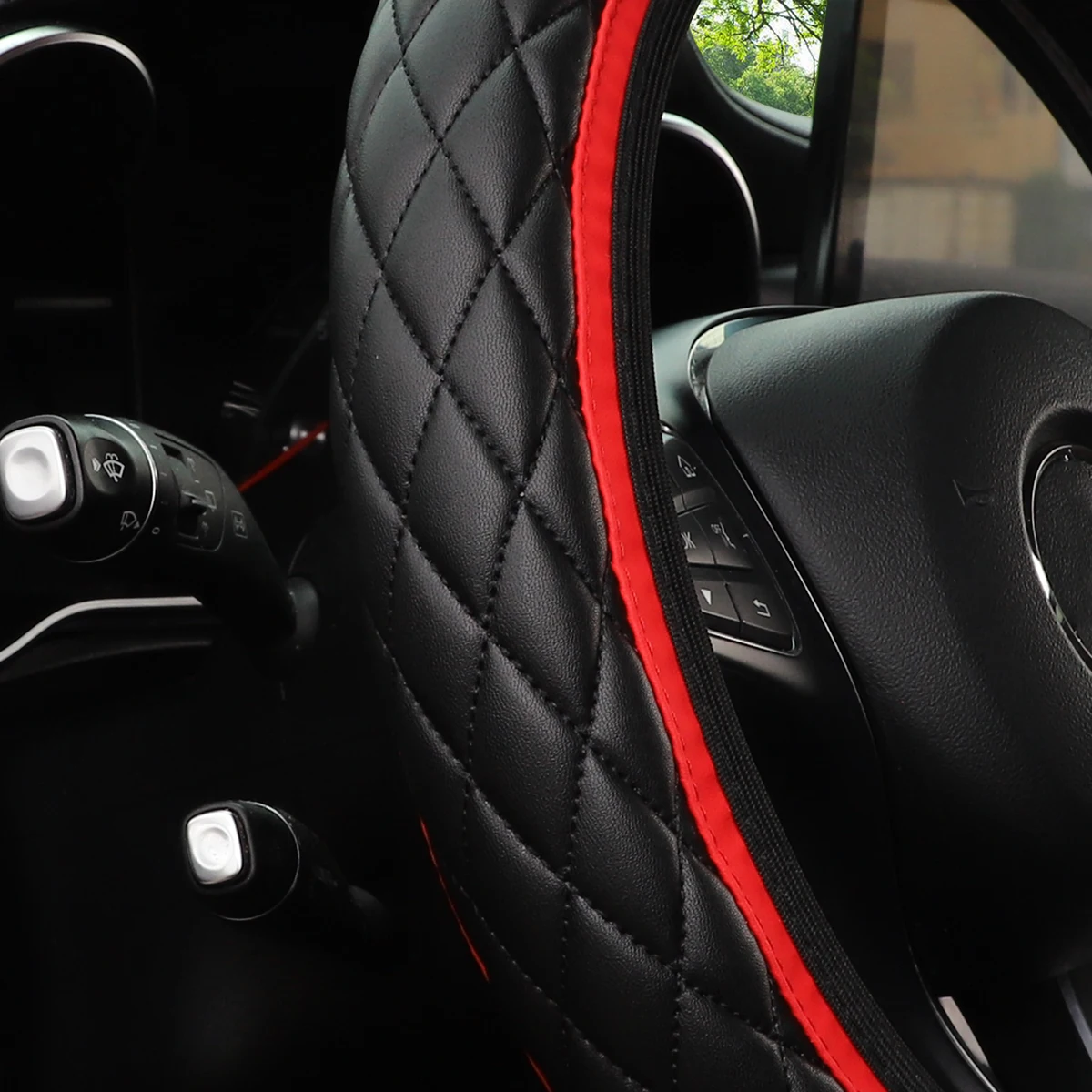 A PU embroidered leather skin leather stereo car without inner ring steering wheel cover fits 14.5-15 inch automotive supplies