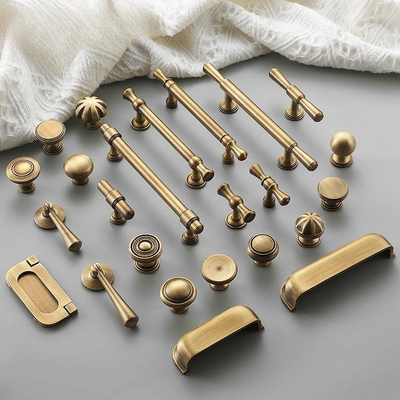 1 PCS Brushed Antique Brass Handles Luxury Kitchen Cabinet Pull Wardrobe Dresser Drawer Knob Furniture Hardware
