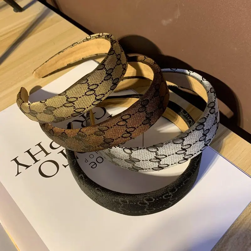 

Wide Sponge Headband Denim Pattern Letters Design High Top Non-Slip for Women Girls Face Washing Skincare Daily Hair Accessories