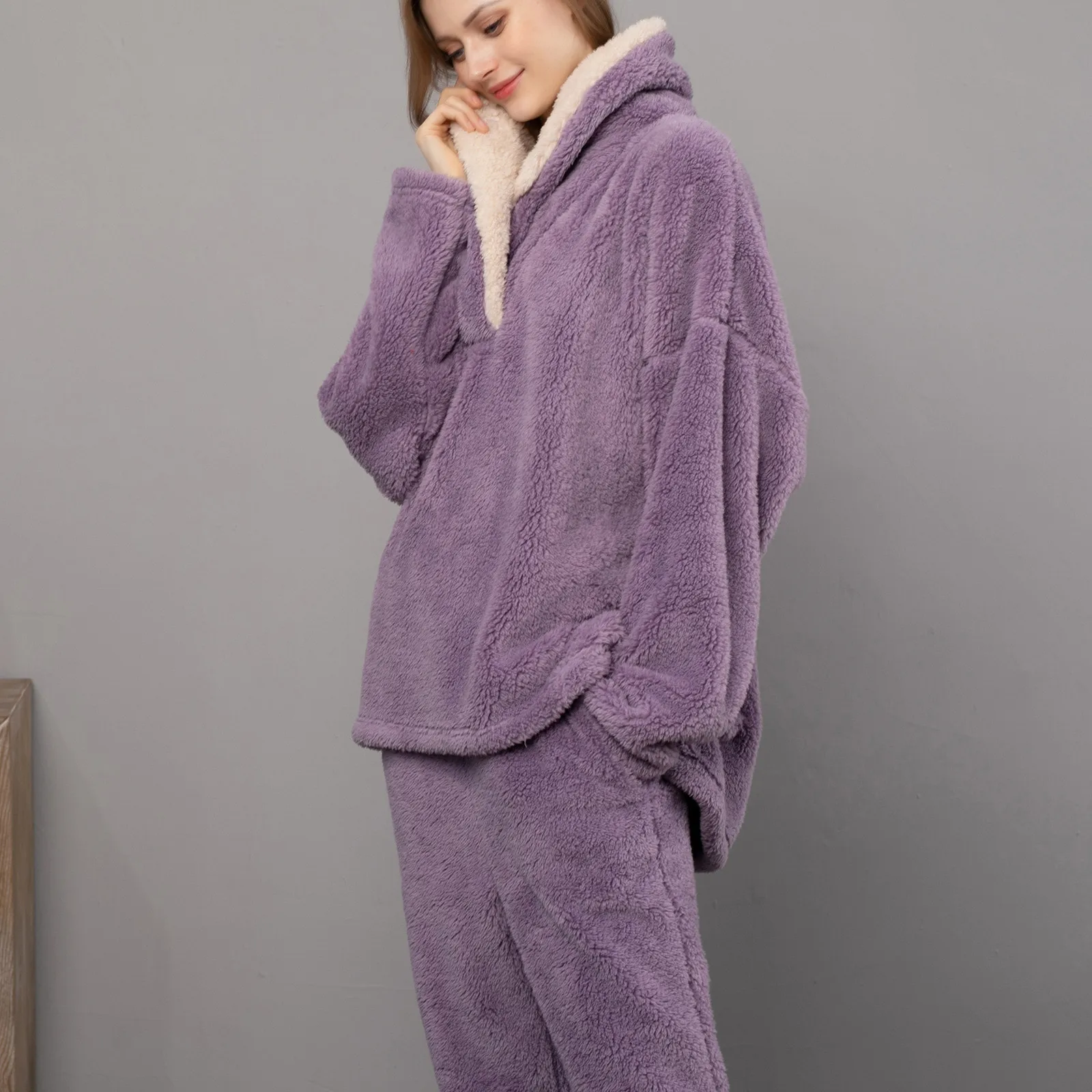 Women’s Fashion Solid Color Hooded Nightgown Supersoft Thick Pajamas Slouchy Warm Loungewear Party Family Sleepwear 2 Piece Set