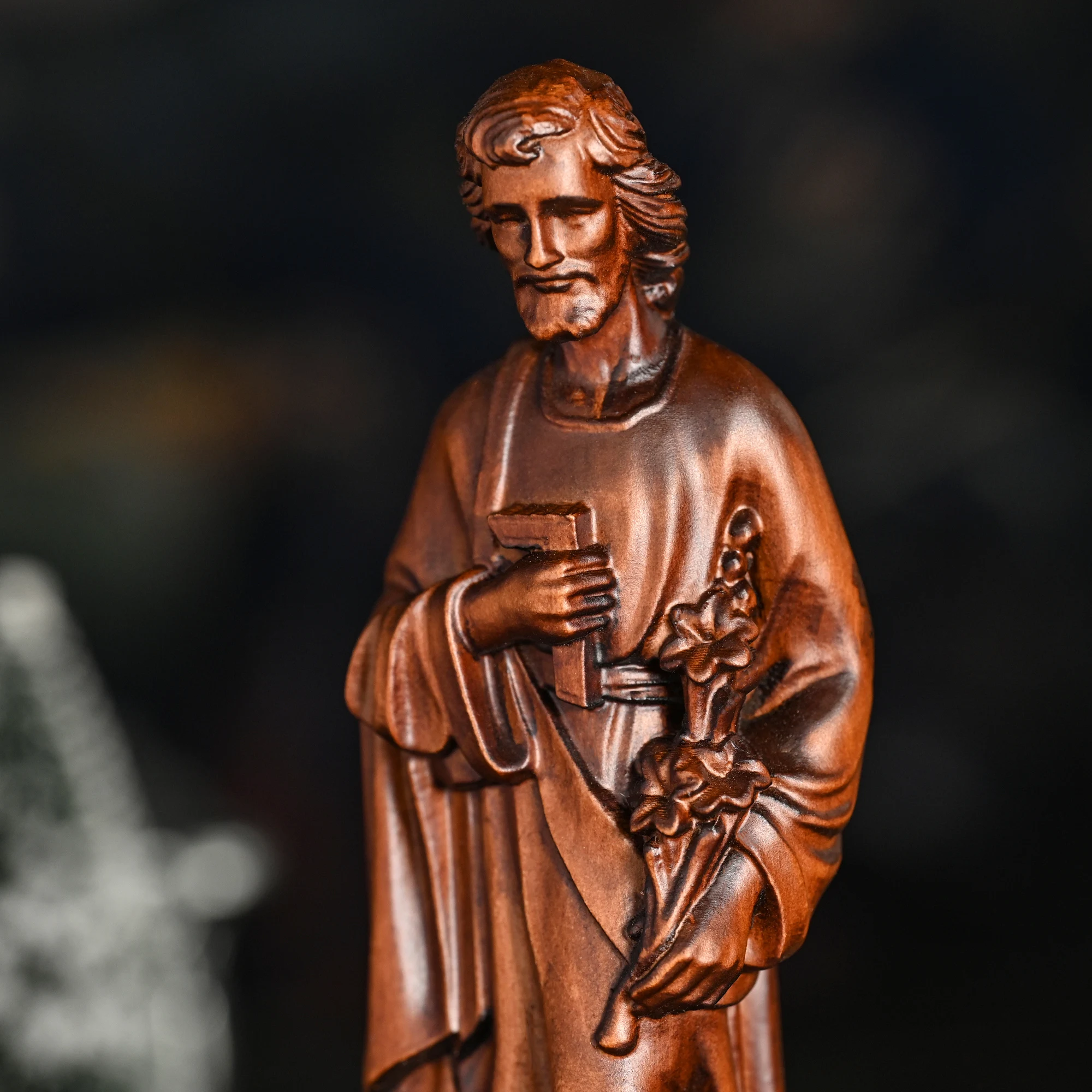 Vintage Wood Finish St Joseph Statue Holding Lily Flower And Holy Book Catholic Holy Figurine Prayer Corner Home Decoration Reli