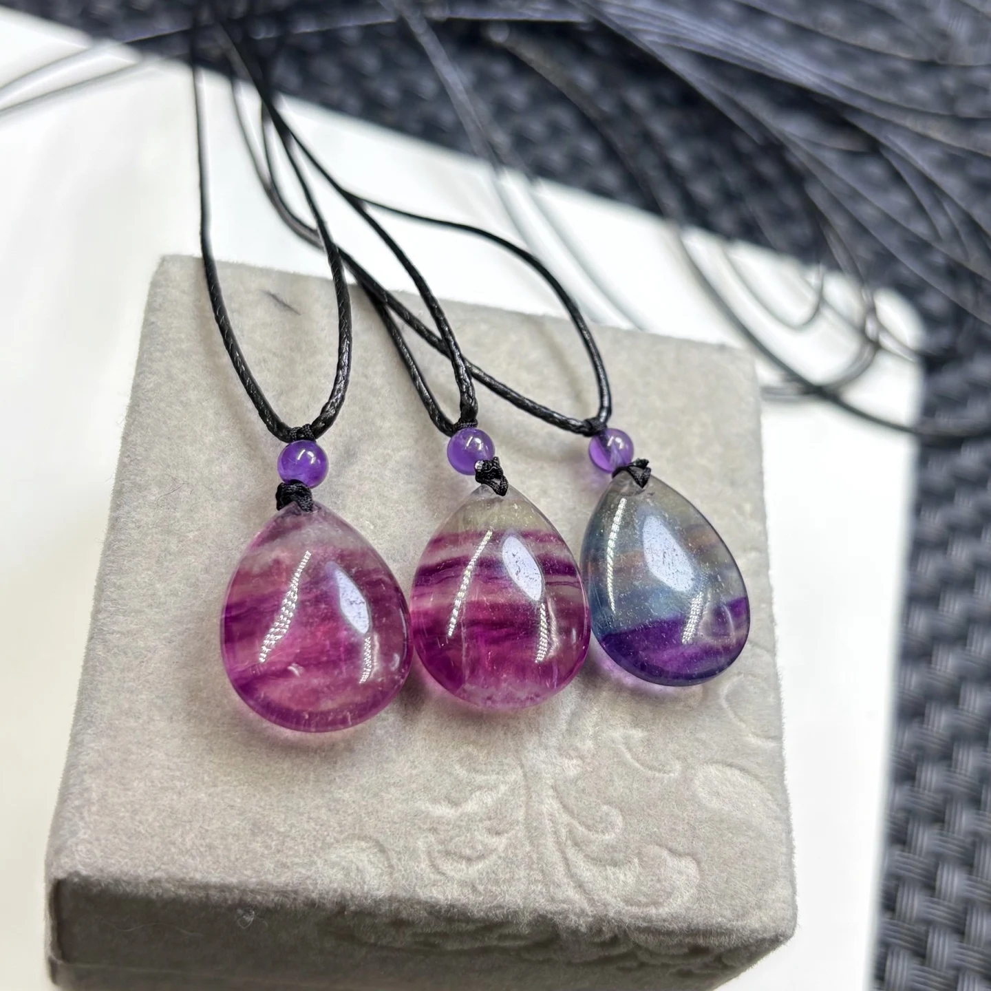 

1 Pc Fengbaowu Natural Colorful Fluorite Water Drop Pendant Reiki Healing Stone Fashion Jewelry Gift For Women