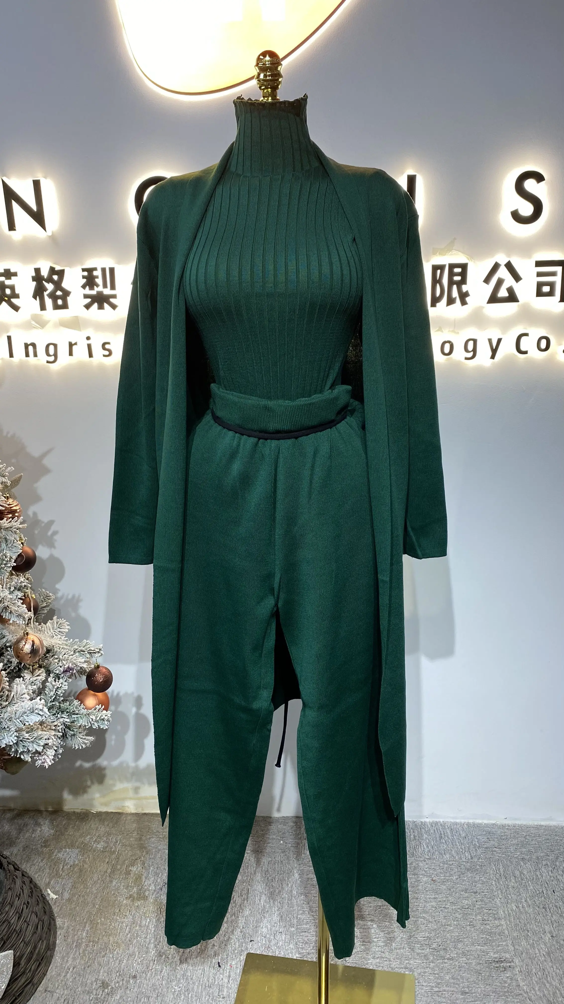 Long, loose-fitting, casual style for autumn and winter, solid color, collarless, elegant and simple design for women.-GZXX299