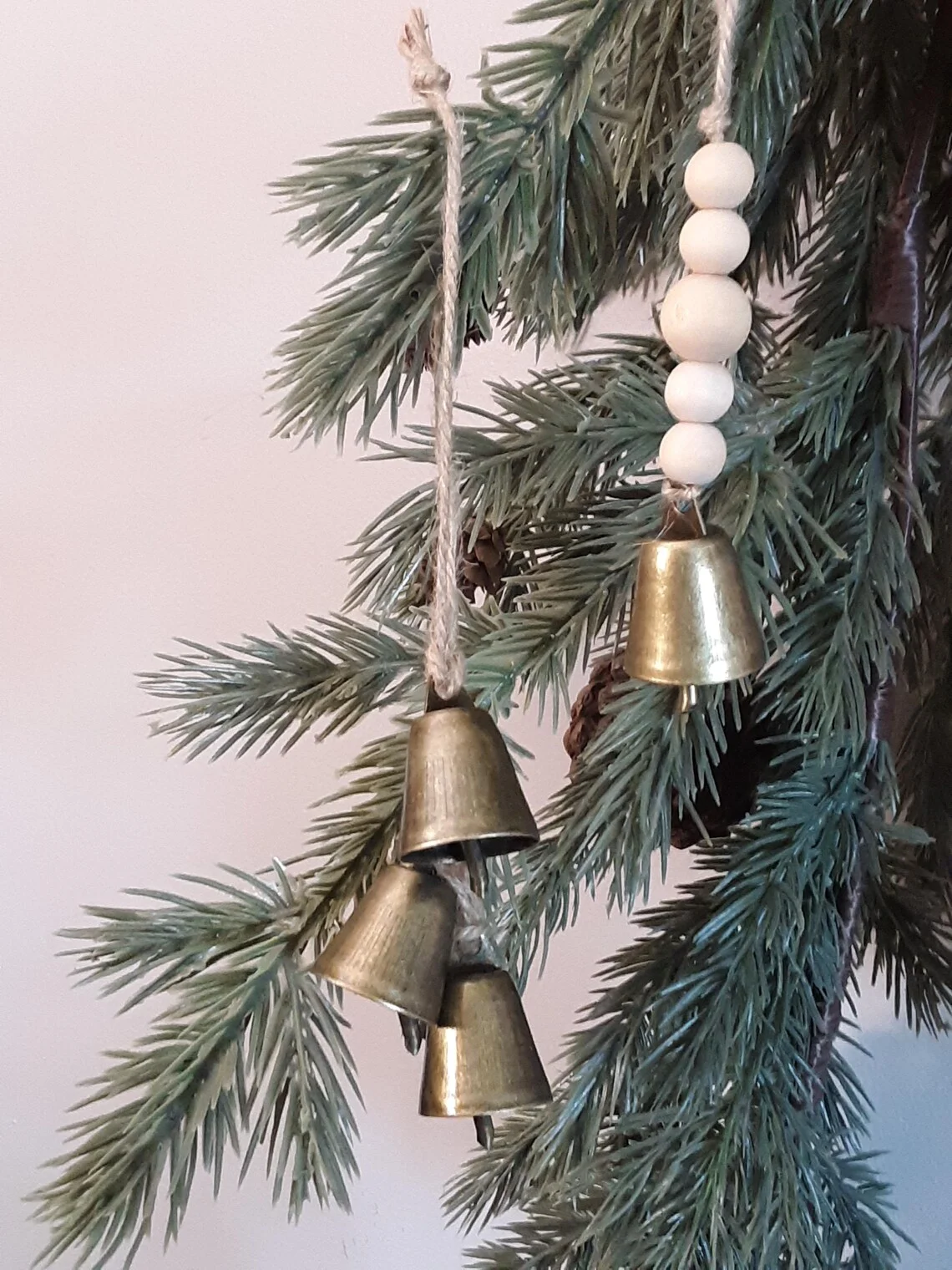 Hängende Kuhglocken im Vintage-Stil, antike Weihnachtsglocken-Ornamente, perfekte Glocken-Dekoration für Weihnachtsbaum und Ferienhausdekoration – Detail 1