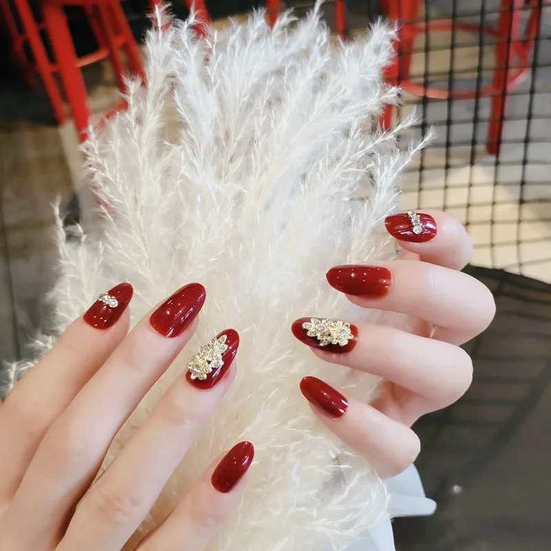 24Pcs Medium Length Style Fake Nails Stickers Many Sizes Can Be Trimmed And Filed Fake Nails For Nail Beginners