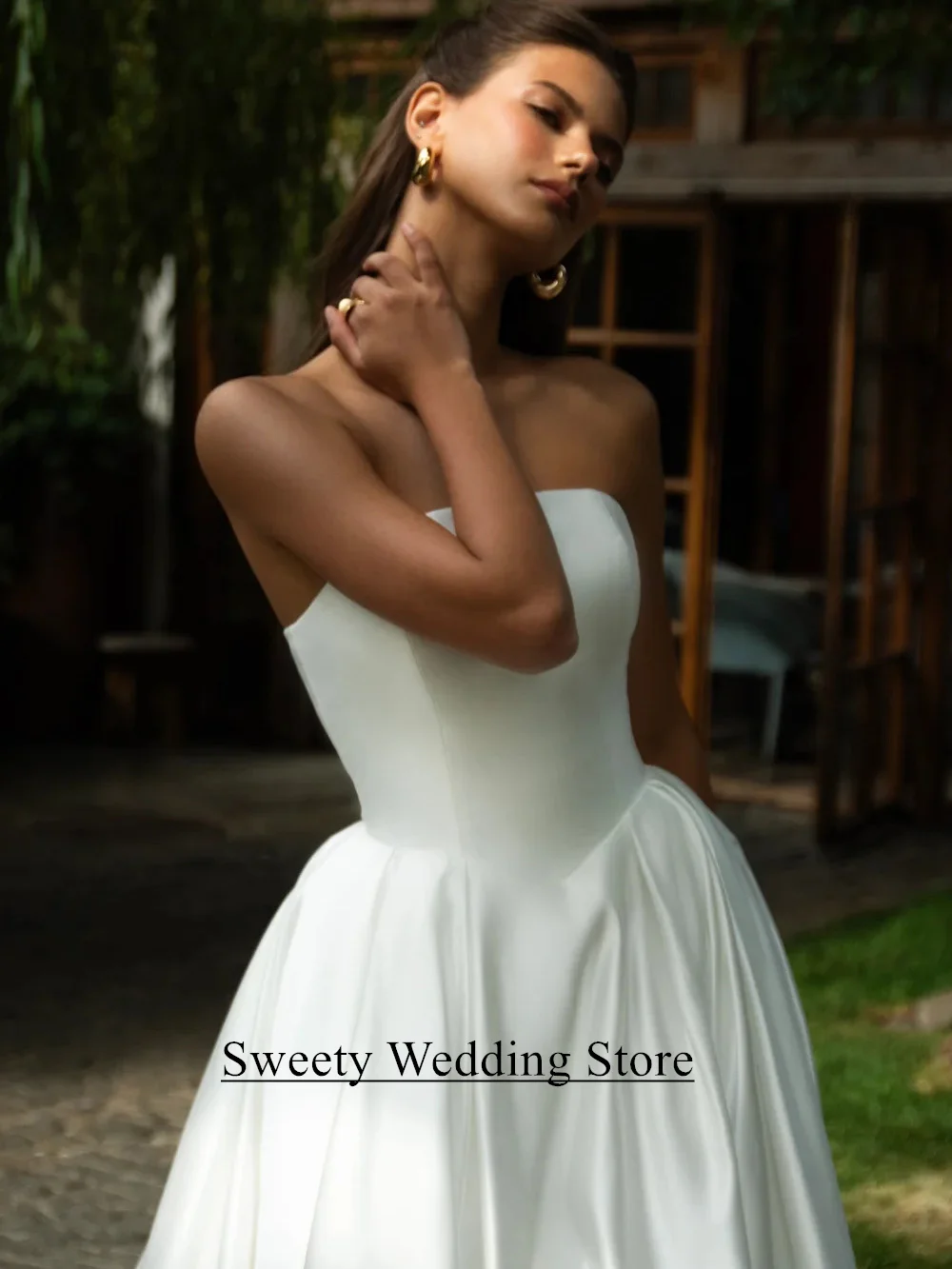 Affascinante abito da sposa semplice personalizzato senza maniche senza spalline cerniera posteriore Sweep Train A Line abito da sposa Vestido De Noiva