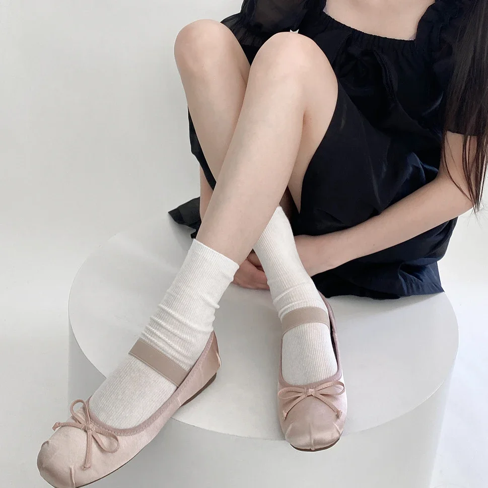 Solid Color Women Socks Casual Cotton Thin Breathable Elastic Long Socks Women JK Japanese Style School Girls Black White Socks