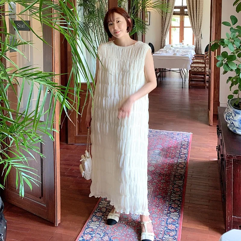 Wrinkled Sleeveless Long Chiffon Tank Dress Women Summer Round Collar Straight Loose Maxi Sundress Female Woman 2025