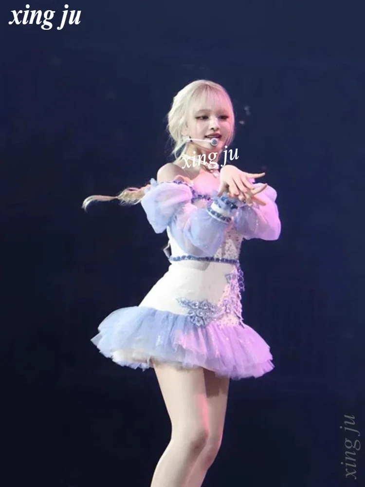 مهرجان المغني الكوري أنيقة خارج الكتف الدانتيل فستان بكم طويل أزياء رقص الجاز النساء Kpop Dj مرحلة الأداء الملابس