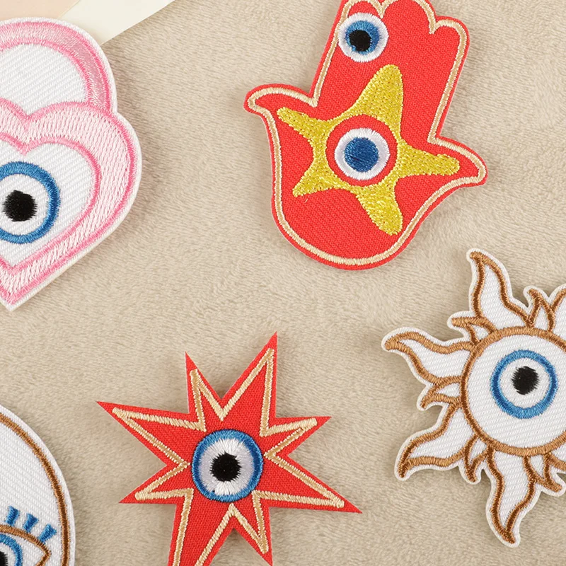 12pcs Eyes Heart Cute Iron On Patches For Clothes Embroidered Fabrics Kids Lot Backpack Thermoadhesive Jacket Mochila Diy Parche