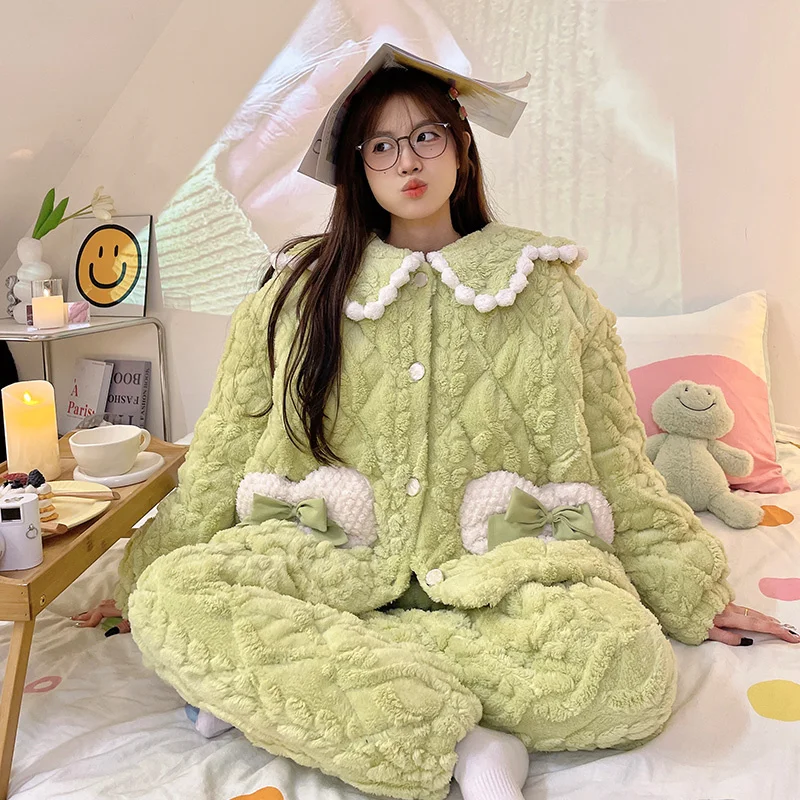 

Новые женские пижамные комплекты из полиэстера с модным анималистическим принтом, легкие, дышащие, простые в уходе, разноцветные, с воротником, длинными рукавами и шортами