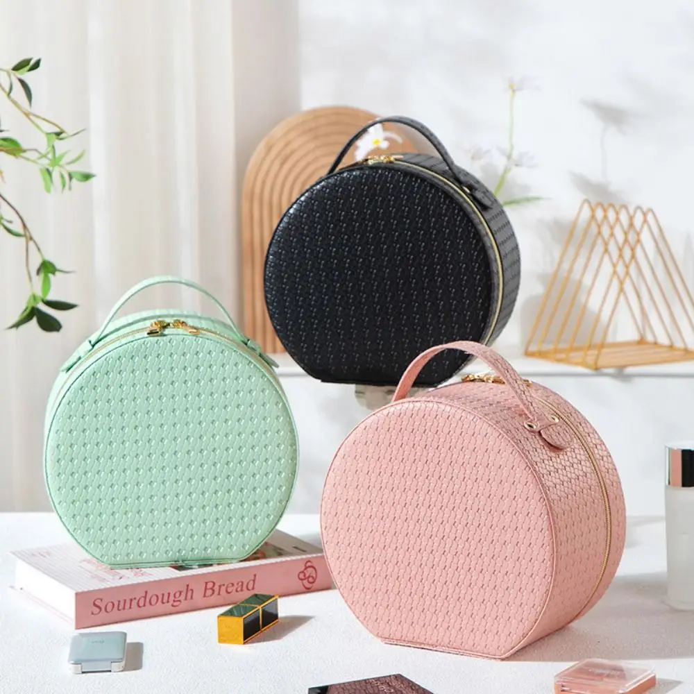 

Portable Makeup Case with Lights Adjustable Dividers 3 Color Lighting Modes Travel Toiletry Organizer Waterproof PU Leather