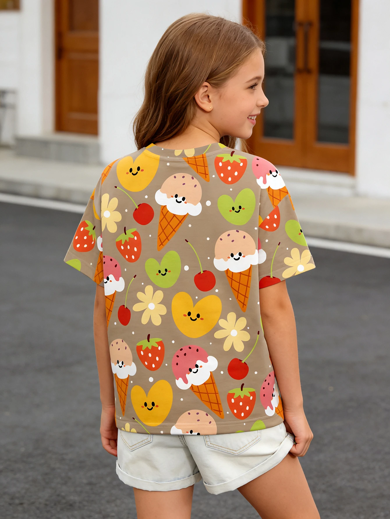 2026 Girls' khaki bottom smiley face dessert short-sleeved T-shirt, middle-aged and older children's summer top