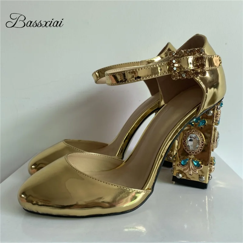 Jeweled Crystal Diamond High Heel Pumps Women Luxury Patent Leather Side Cut Out Round Toe Party Shoes For Girls
