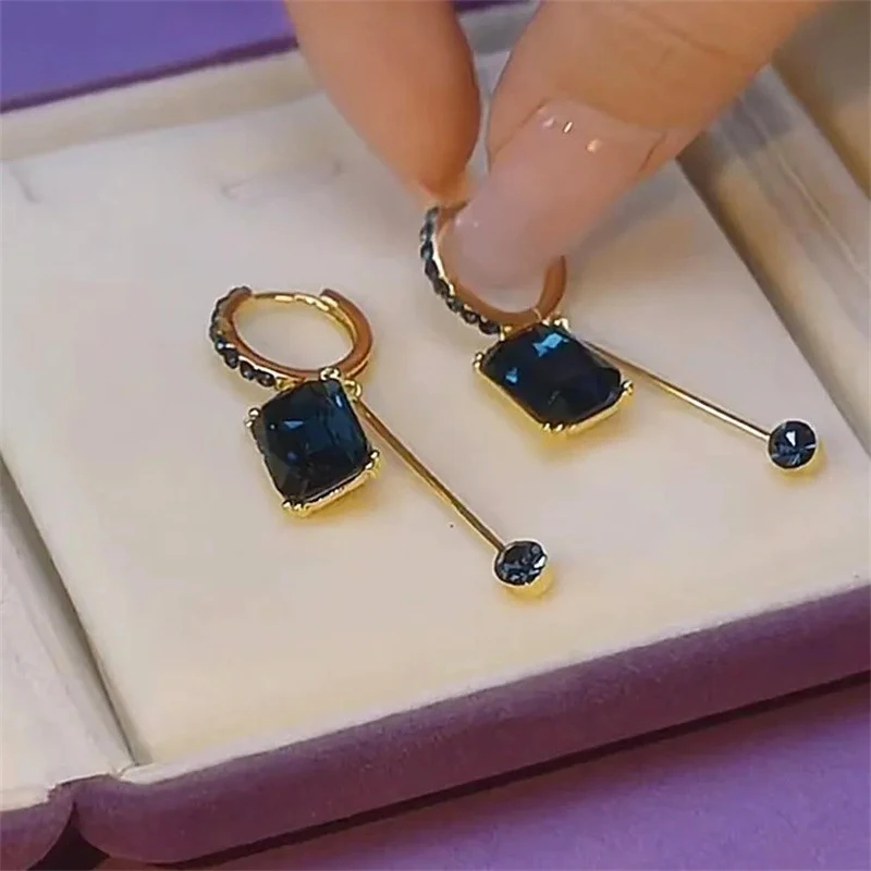New Fashion Square Blue Crystal Pendant Earrings for Women Elegant Light Luxurious Temperament Girls Party Trend Jewelry Gifts