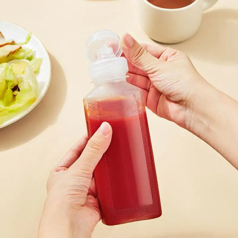 5Pcs 300/500ml Squeeze Seasoning Bottles High Temp Oil Resistant Oil Control Soy Sauce Dispenser Multifunctional Kitchen Supply