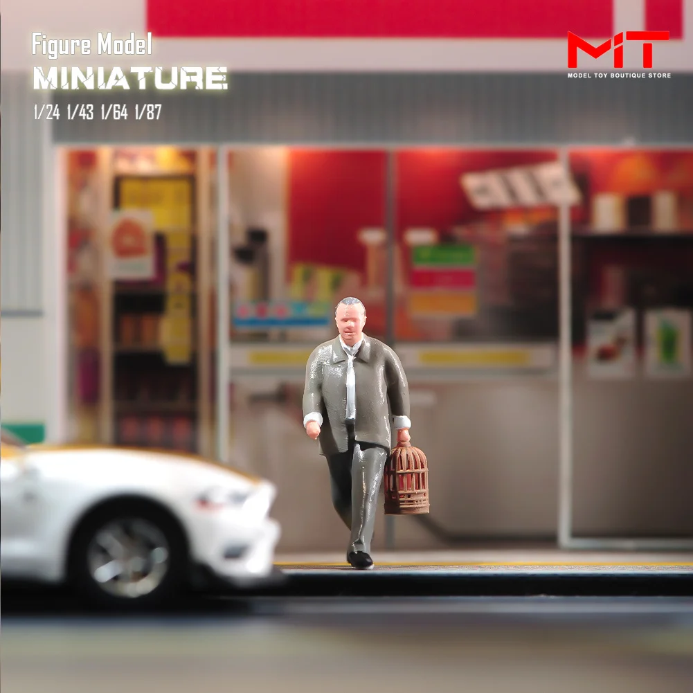 Miniatures Figurine 1/64 Elderly Man Carry Bird Cage Walk Figures Mini Doll Model Creative Photography Sand Table Scene Props