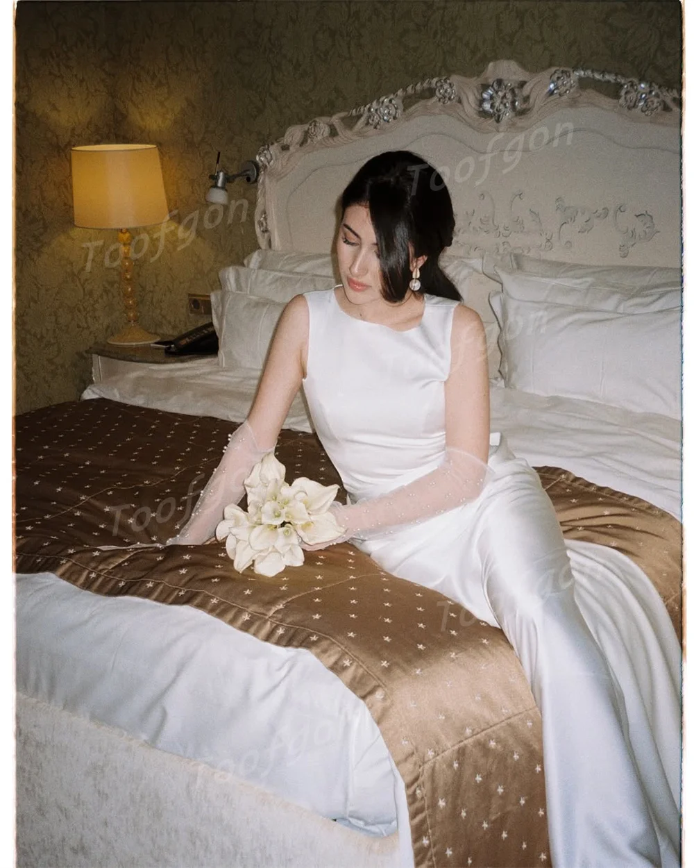 Toofgon Elegant O Neck Long Mermaid Beach Wedding Dresses Sleeveless Satin Sweep Train Bride Gown Customized Bridal Party Dress