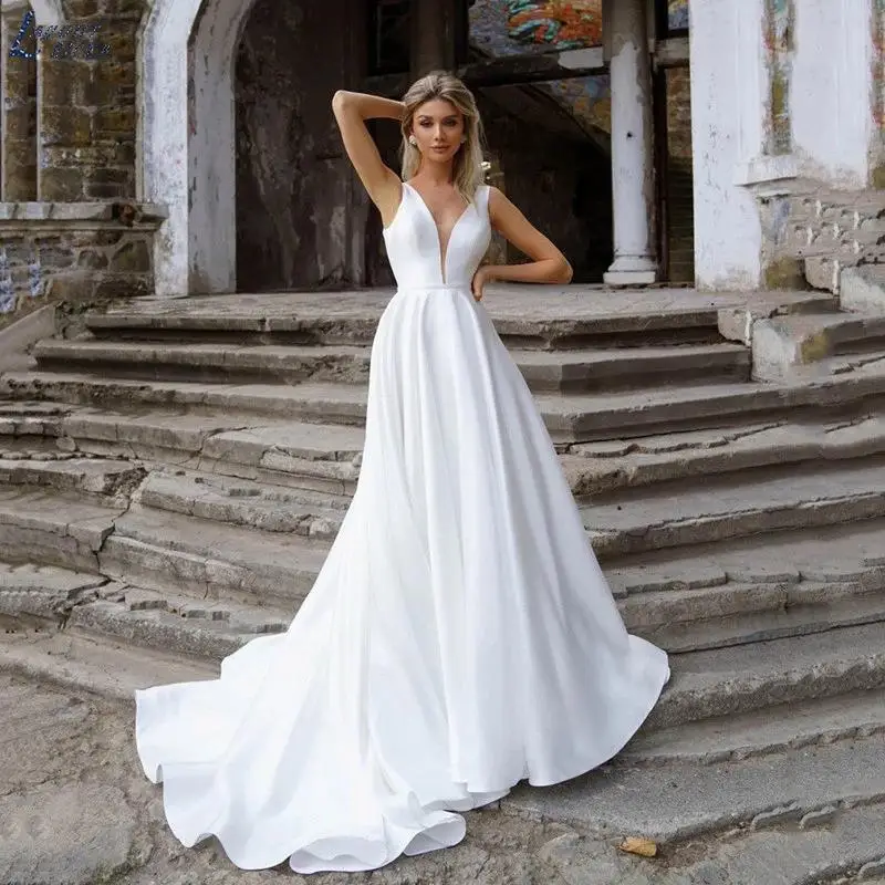 2024 summer new bride simple deep V-neck backless travel photography satin wedding dress forest style small tail slim