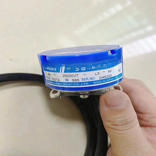 TS5212N585 Encoder 48-2000C/T-L3-5V  Molding