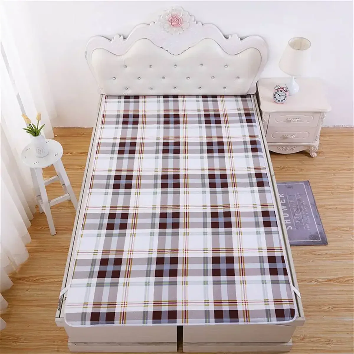 Waterproof 1pc Washable Adult Diaper Incontinence Bed Pad Reusable Absorbent Wetting Sheet Protector Dry Mat Sheet Protector