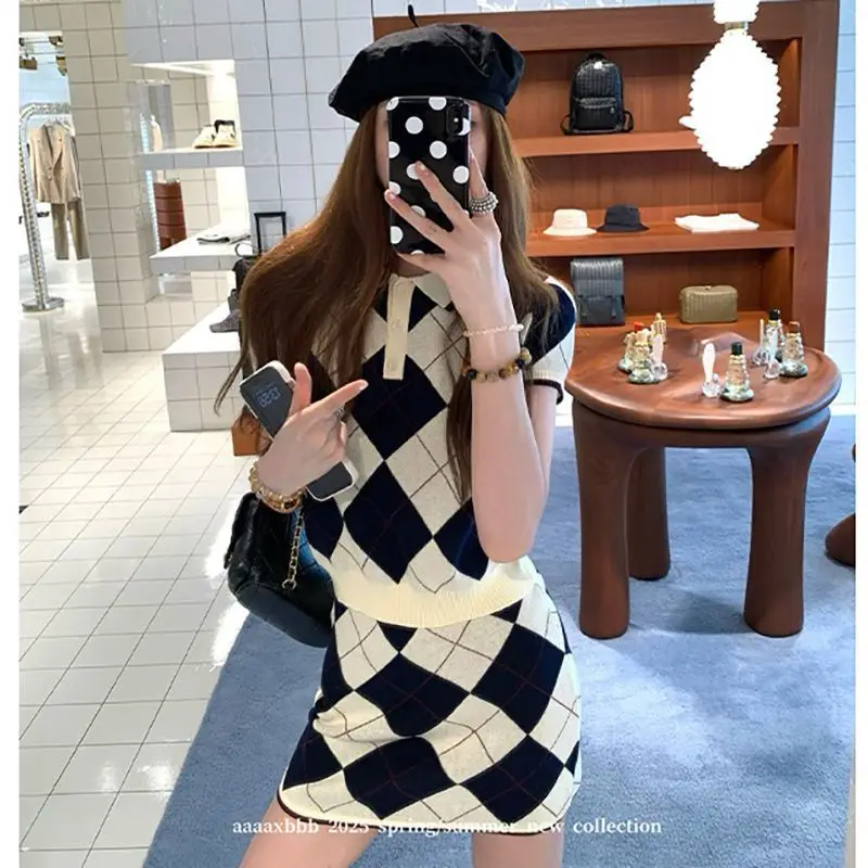 

Women Clothing Summer Korean Fashion Lingge Contrasting Colors Polo Collar Short Sleeve Tops All-match A-line Skirt Two-piece Se